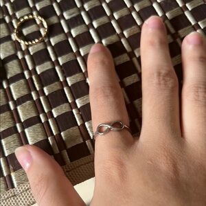 Elegant Silver Infinity Ring